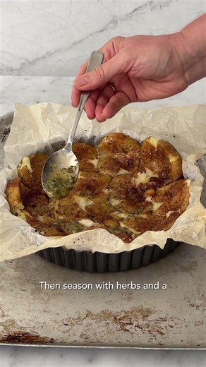 Try this tip the next time you're making a quiche this winter #delicious #quiche #cookingtip