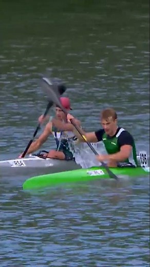 WHAT A RACE AND ENDING! 🤩 #canoe #kayak #marathon