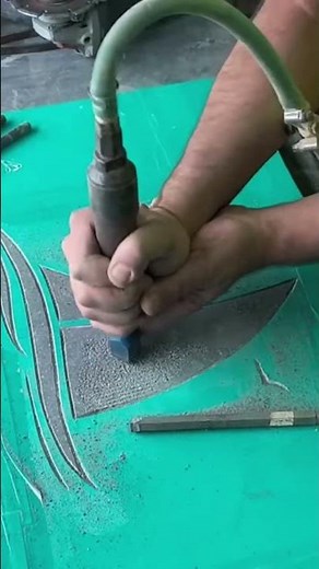 Cómo abujardar con martillo neumático