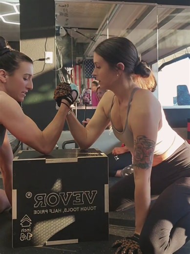 Arm Wrestle Challenge with Jess and the Kids