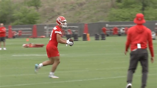 Chiefs fans convinced they've spotted Mahomes' next secret trick play in action