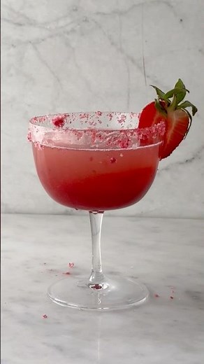 Strawberry margarita cocktail recipe #delicious #cocktail #strawberry #drinkrecipes #margarita
