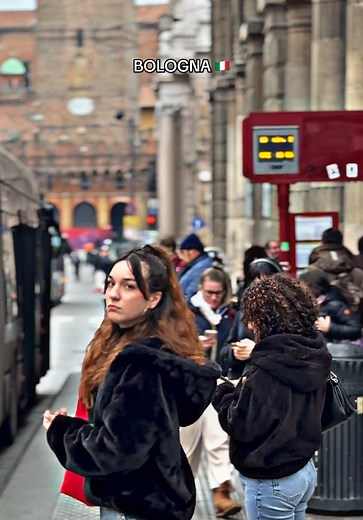 Esplora Bologna: Bellezza e Cultura Italiana