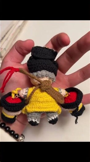 Can You Sleep Well Tonight? DIY Wool Knitting with Uncle Ying