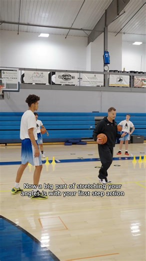 🏀 STRETCH YOUR ANGLES - Ball handling - Basketball Training 2025 #basketball #basketballtraining