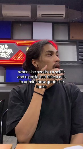 Admiring Pretty Selfies: When She Sends Pictures