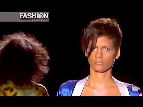 GUCCI Spring Summer 2003 Milan - Fashion Channel