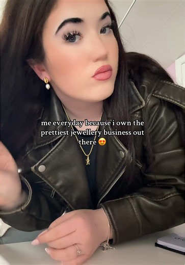 veva boutique on top >> #fyp #blowup #jewelrybusiness