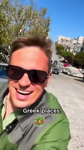 riding waymo driverless taxi in san francisco