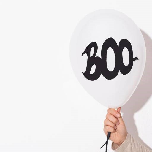  10 Tricks for the Perfect Costume Party!  1️⃣ Pick a Theme –...