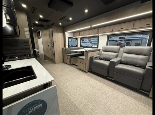 🚐 Featured Now: 2025 Grand Design Lineage Series F 31ZW 🚐 Looking for a brand-new RV that blends space, luxury, and top-tier design? This one’s a standout! ✨ 2025 Grand Design Lineage Series F 31ZW Modern floor plan with spacious living areas and premium finishes Perfect for long trips, full-time living, or extended getaways Loaded with amenities and comfort for your adventures ahead Ready to upgrade your travel lifestyle? Reach out today and let’s talk details — we’d love to get you on the ro