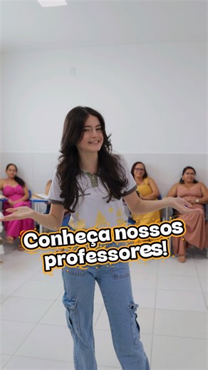 Centro de Ensino Menino Jesus | Depois de apresentar cada cantinho do nosso espaço, agora é hora de conhecer quem faz tudo acontecer! 💛📚 Solara não aguentou a saudade e... | Instagram