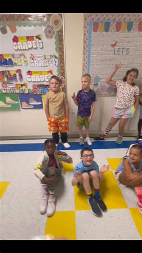 Our Birch students showed up with all their mismatched spirit today. Let’s go Pirates!!! #spiritweek2025 💛☝️💙 | Pine Tree Birch Elementary School