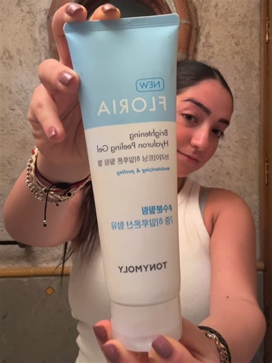 Gel Exfoliante Floria para una Piel Radiante