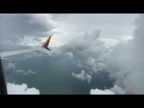 Plane drops 50 feet in turbulence on the approach to Tampa