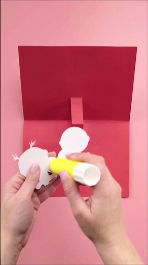 GooGoo & GaaGaa Pop-Up Mother's Day Card - #babyfirsttv