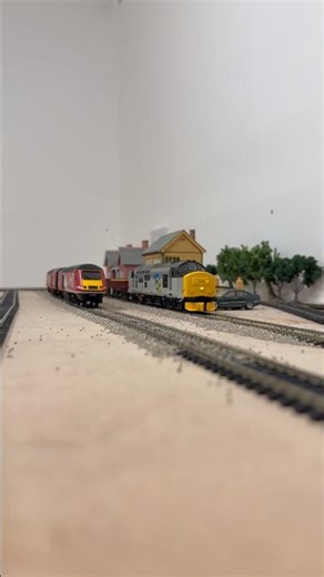 Model Railway Layout | Class 43 & Class 37