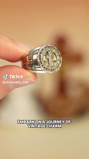 Exquisite Vintage S925 Sterling Silver Ring