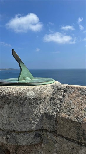 Crafted by Troughton & Simms of London, this elegant horizontal sundial rests upon the south terrace, gazing out over one of the island’s finest vistas. Once the world’s original timekeeper, the sun still marks the hours here, casting its shadow across the historic castle walls. | St. Michael's Mount