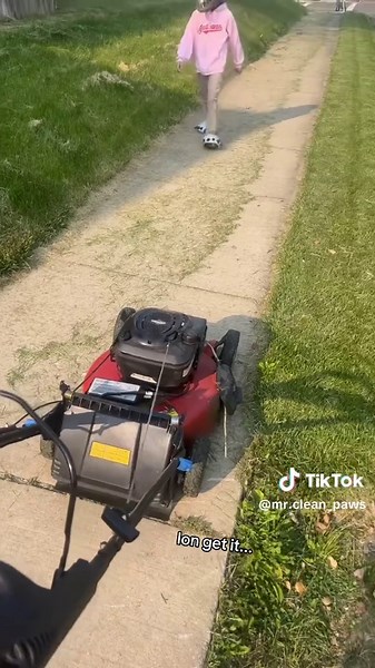 T_rex👁️👄👁️ (@mr.clean_paws)’s videos with original sound - T_rex👁️👄👁️