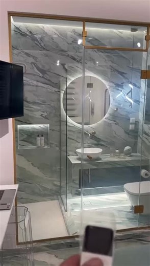 Smart Glass Privacy Solutions for Modern Bathrooms