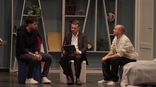 Era tutto pronto per l’intervista a Carlo Conti, poi all’ultimo secondo ci hanno comunicato il cambio ospite 🎬 Tratto dalla commedia Comfort Zone @Raffaele Nolli @Vincenzo Comunale