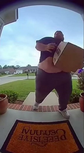 Watch a Porch Pirate Get Caught Red-Handed! #PorchPirate #CaughtOnCamera #Prank #Funny #USA