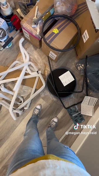 Motel Remodel: 2nd Room Update with Mural Room Progress