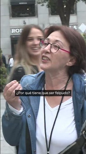 ¡La gente está DISPUESTA A TODO para conseguir entradas para LOS40 Music Awards! 😂🐶🔙 | LOS40 #shorts