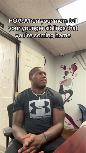Funny Family Moments: Siblings' Reactions to Coming Home