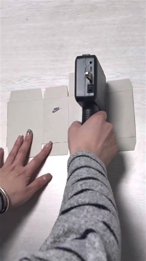 Hands-Free Packaging? No, Just Easier! 📦🖨️ | Handheld Printer Demo