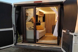 VanCubic, l'invention d'un cube aménagé qui transforme en moins d'une heure les utilitaires en camping-car
