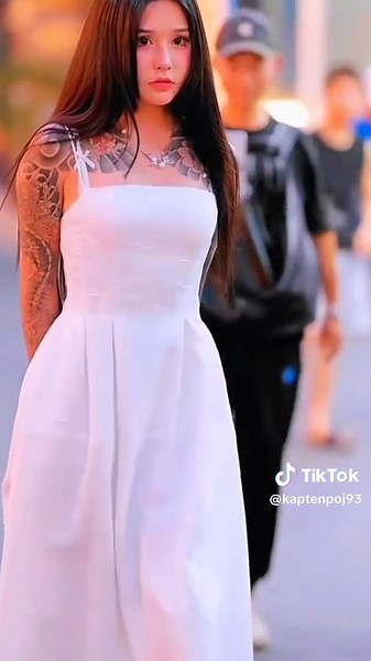 Beautiful Yakuza Girl Tattoo | Charmi Name Tattoo China