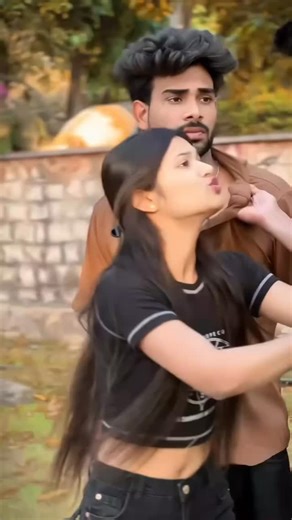 Mr. Abhishek Yadav on Instagram: "कवन बोली अपना प्रखंड में 👑👑👑 #parkhand #trending #reels #explore #like #instadaily #instalove #indiareels #viralvideos"