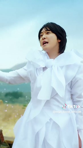 🍃 𓂅 ⋆.˚ 𓂅 ⋆.˚ ⁡ 風と町 Official Music Video ⁡ 𓂃𓂂𖡼.𖤣𖥧𓈒◌܀𖥧𖧧 ˒˒.🍃𓂅 ⋆.˚ ⁡ #MrsGREENAPPLE #風と町