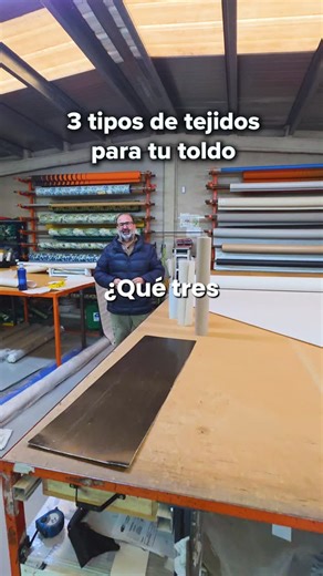 Elegir el tejido de tu toldo no es un detalle. Es lo que marca la diferencia entre que dure años… o que se deteriore antes de tiempo. Existen diferentes tipos de lona según lo que necesites: ✔️ Más resistencia y uso habitual ✔️ Mayor protección frente al calor y rayos UV ✔️ Protección extra frente a sol y lluvia La clave no es cuál es “mejor”, sino cuál encaja con tu terraza, tu orientación y el uso que le vas a dar. Un tejido mal elegido puede hacer que tu toldo no cumpla su función como deberí