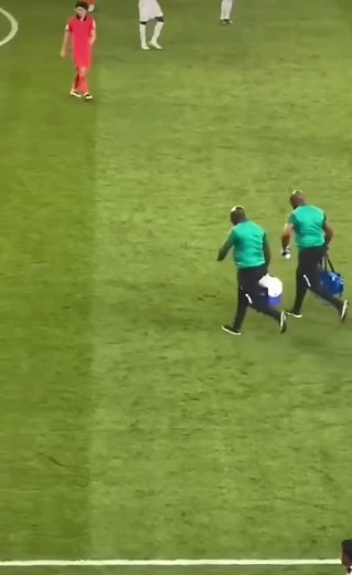 Paramedic Fat NPC Running in Soccer Field | Funny First Aid Comedy Video