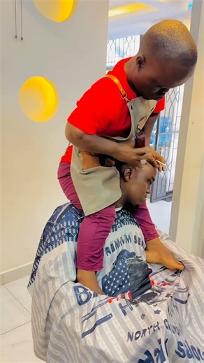 funny boy on Instagram: "Technologia 😂#viral#technologia#funny"