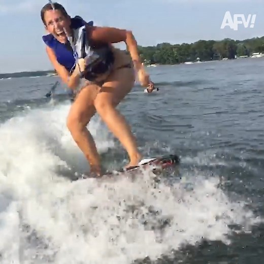 1.5M views · 10K reactions | These fails wiped the floor clean! 藍 | America's Funniest Home Videos | Facebook