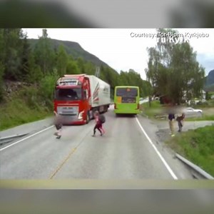 89K views · 633 reactions | So scary... Dashcam footage shows a semi-truck just barely missing schoolchildren crossing the street in Norway. | ABC15 Arizona | Facebook