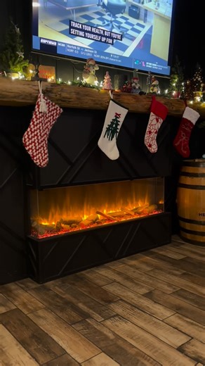 Christmas Eve update 🎄 Our dining room will be closed, but the ovens are still on. We’ll be open 11am - 4pm for catering pickups & take-out orders only! | Red Creek Bar & Grill