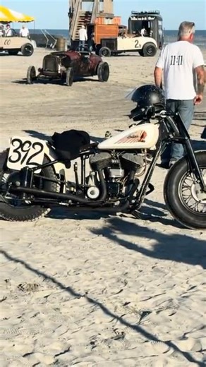 Huge upset @ TROG The race of gentlemen Indian flathead vs Harley Panhead antique motorcycle AMCA NJ