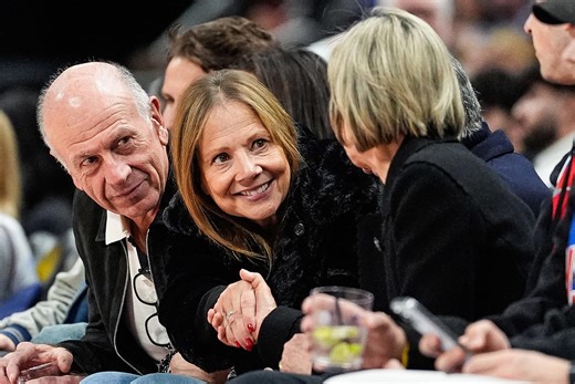 GM CEO Mary Barra makes appearance in Oval Office with Trump