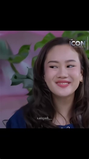 Vicky Kena Pelet: Cemburu dan Ngobrol di Kafe