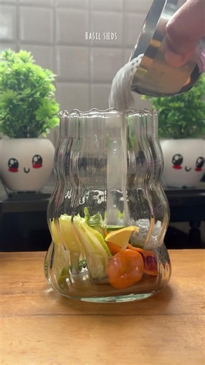 Drink smart, stay hydrated! 💧✨ Is alkaline water part of your daily routine? #HealthyHabits #shorts