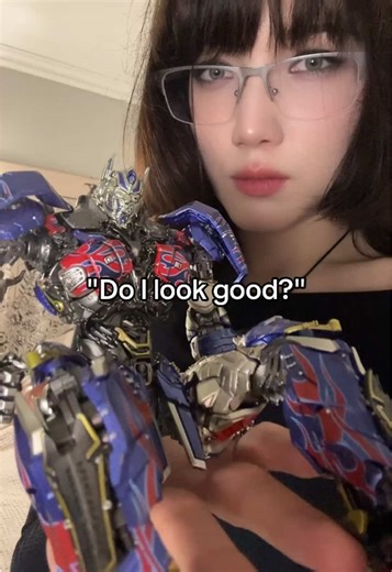 Optimus Prime's Stunning Transformation Reveal