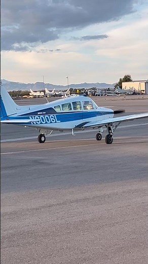 Beechcraft Sierra taxing at KAVQ#generalaviation #flying #beechcraftaircraft #airport