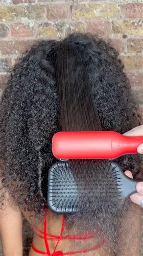 13M views · 10K reactions | Super sleeke Haare mit dem ghd max in Radiant Red ❤️ #ghdhairde #goodhairday #ghdhair #ghd #ghdmax #ghdcolourcrush | ghd | Facebook