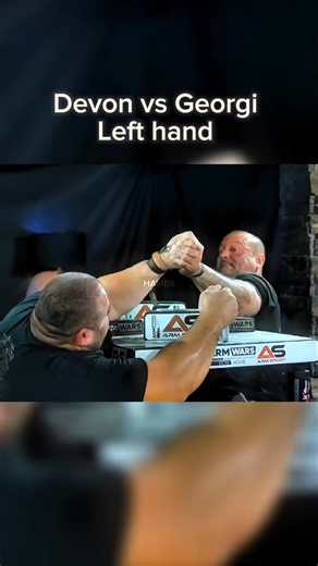 Left hand vs right hand 🫡#armwrestling ... #devonlarratt #georgitsvetkov | HAMER
