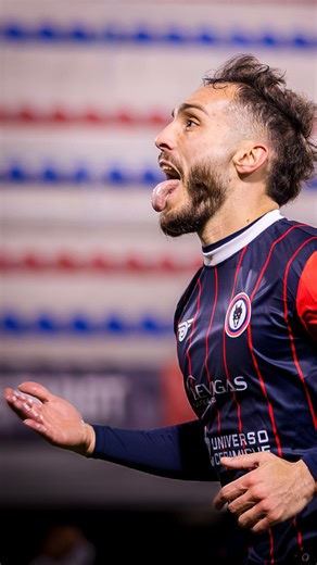 Campobasso Football Club on Instagram: "🔴🔵Tiro a giro + incrocio: tutorial by @alfredobifulco #campobasso #molise #seriecskywifi #CAMCAR"